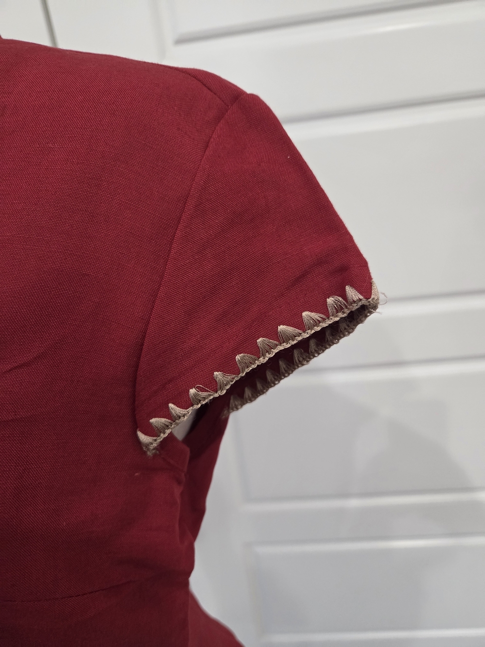 QIAN FANG VINTAGE WOMENS RED MANDIRIAN EMBROIDERED TOP. SIZE SMAL - Picture 4 of 13